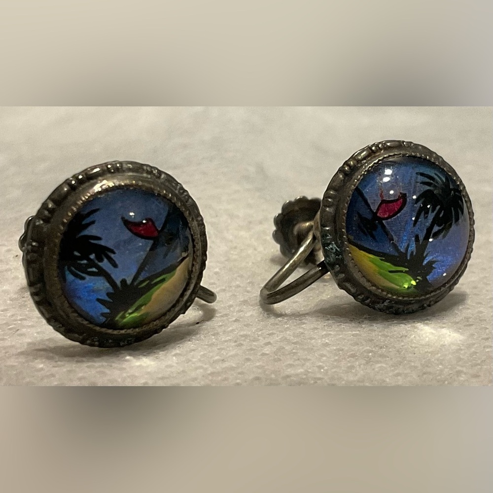 Genuine Silver England Vintage Screw Back Beach Scene Earrings #172